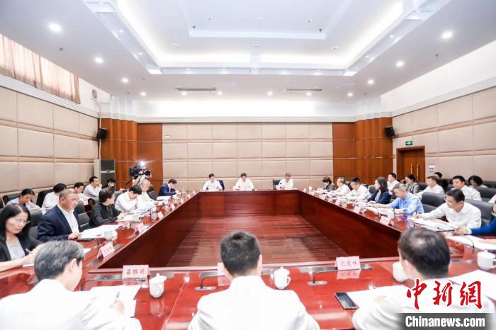 浙江召開統(tǒng)一戰(zhàn)線“凝心鑄魂強根基、團結(jié)奮進新征程”主題教育動員會