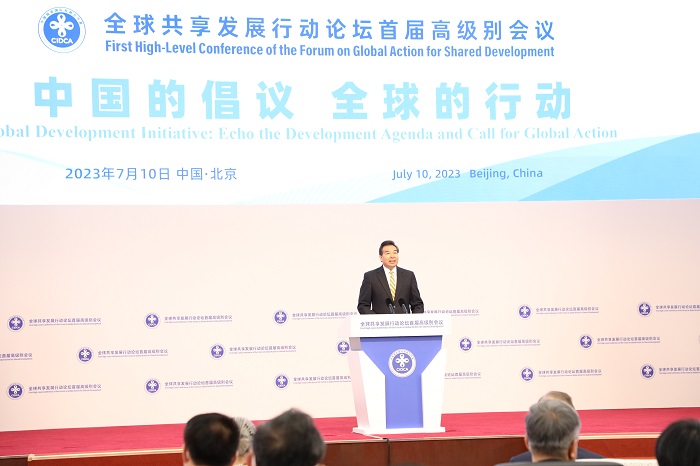 中國國家國際發(fā)展合作署署長羅照輝出席全球共享發(fā)展行動論壇首屆高級別會議開幕式并發(fā)表歡迎致辭。中國國家國際發(fā)展合作署供圖