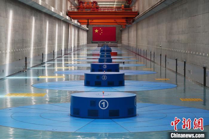 三峽左岸電廠?！￡愋?攝