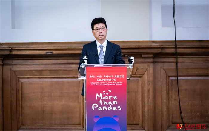 中國駐英國大使館公使趙飛致辭。人民網(wǎng) 郭錦標(biāo)攝