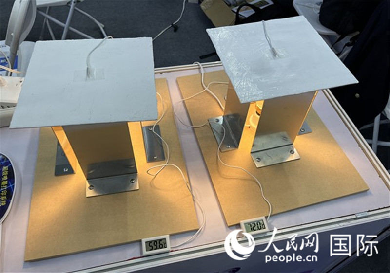 氣凝膠隔熱材料應用效果展示。（人民網(wǎng)記者 陳思攝）