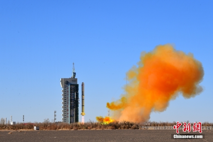 北京時間2023年11月16日11時55分，我國在酒泉衛(wèi)星發(fā)射中心使用長征二號丙運(yùn)載火箭，成功將新一代海洋水色觀測衛(wèi)星發(fā)射升空，衛(wèi)星順利進(jìn)入預(yù)定軌道，發(fā)射任務(wù)獲得圓滿成功。此次任務(wù)是長征系列運(yùn)載火箭第497次飛行。汪江波 攝