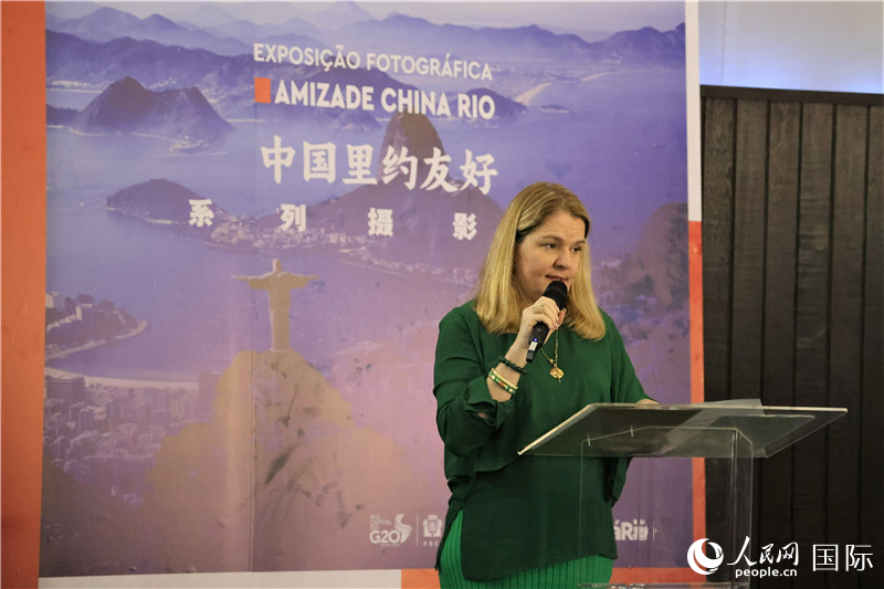 巴西中國創(chuàng)新經濟研究院主席克勞迪婭·亞努齊在活動中致辭。人民網記者 時元皓攝