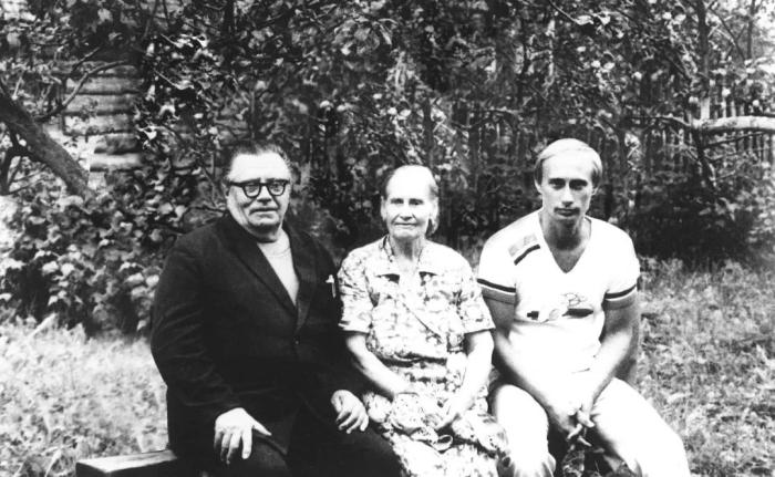 從圣彼得堡到莫斯科，普京從政大事記：下一個六年怎么走？