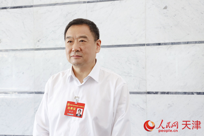 天津市第十二次黨代會(huì)代表、天津市政府副秘書(shū)長(zhǎng)、市衛(wèi)生健康委黨委副書(shū)記、主任顧清 人民網(wǎng) 孫翼飛攝