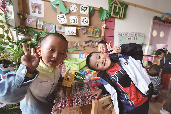 江蘇援建的拉薩市江蘇實(shí)驗(yàn)幼兒園，所有師資在江蘇接受培訓(xùn)，打造具有江蘇水準(zhǔn)的優(yōu)質(zhì)學(xué)前教育資源。 本報(bào)記者 萬(wàn)程鵬 攝