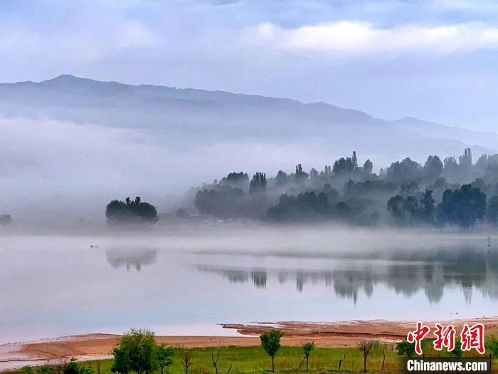圖為青海黃河流域自然生態(tài)。(資料圖) 李玉峰 攝
