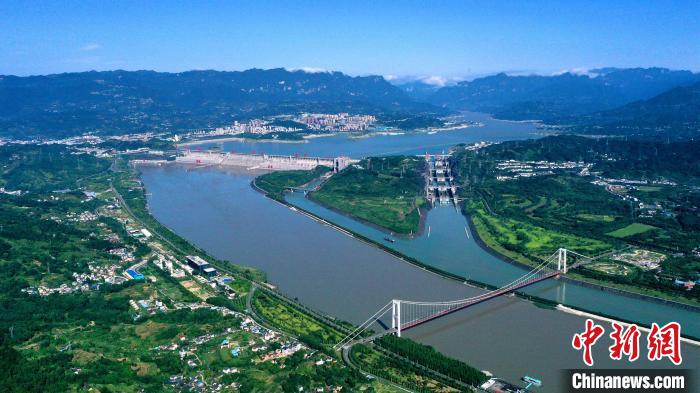 2022年夏季三峽工程為中下游補水。(資料圖) 湯偉 攝