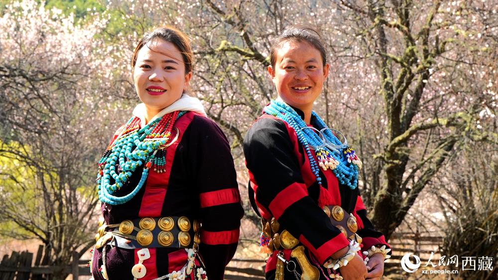 西藏米林：非遺霓裳映桃花【3】