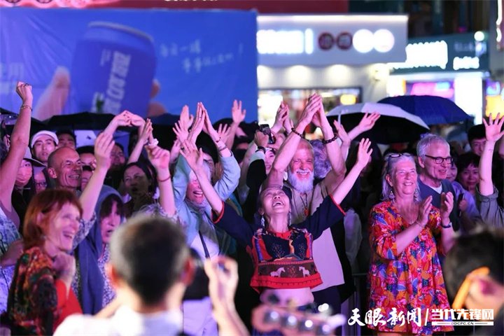 貴陽(yáng)路邊音樂節(jié)。圖片來源于南明區(qū)融媒體中心