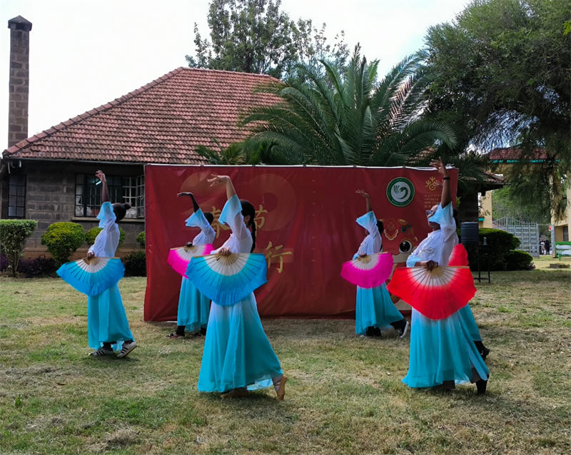 埃格頓大學(xué)春節(jié)體驗(yàn)活動(dòng)。埃格頓大學(xué)孔子學(xué)院供圖