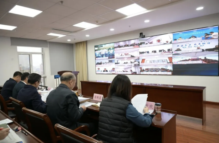 遼寧省數(shù)據(jù)局（省營商局）召開全省營商環(huán)境疑難訴求清理攻堅(jiān)工作視頻會議，聽取各地區(qū)2025年涉企營商環(huán)境訴求辦理工作情況。遼寧省營商局供圖