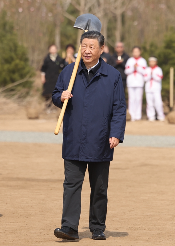 2024年4月3日，習近平總書記來到北京市通州區(qū)潞城鎮(zhèn)參加首都義務植樹活動。