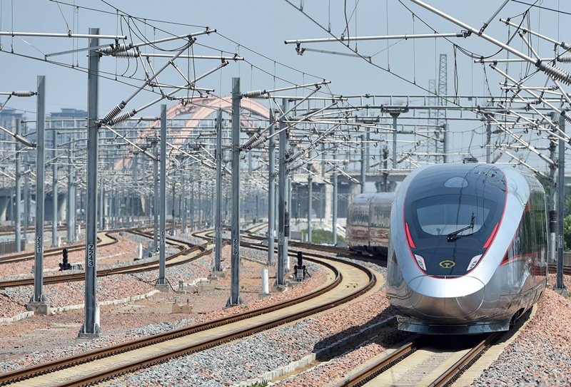 2022年6月20日，濟鄭高鐵鄭州首發(fā)G9206次列車駛出鄭州東站。