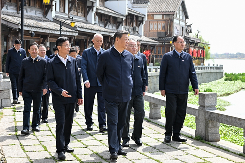 2024年3月19日，習(xí)近平總書記在湖南常德河街考察。