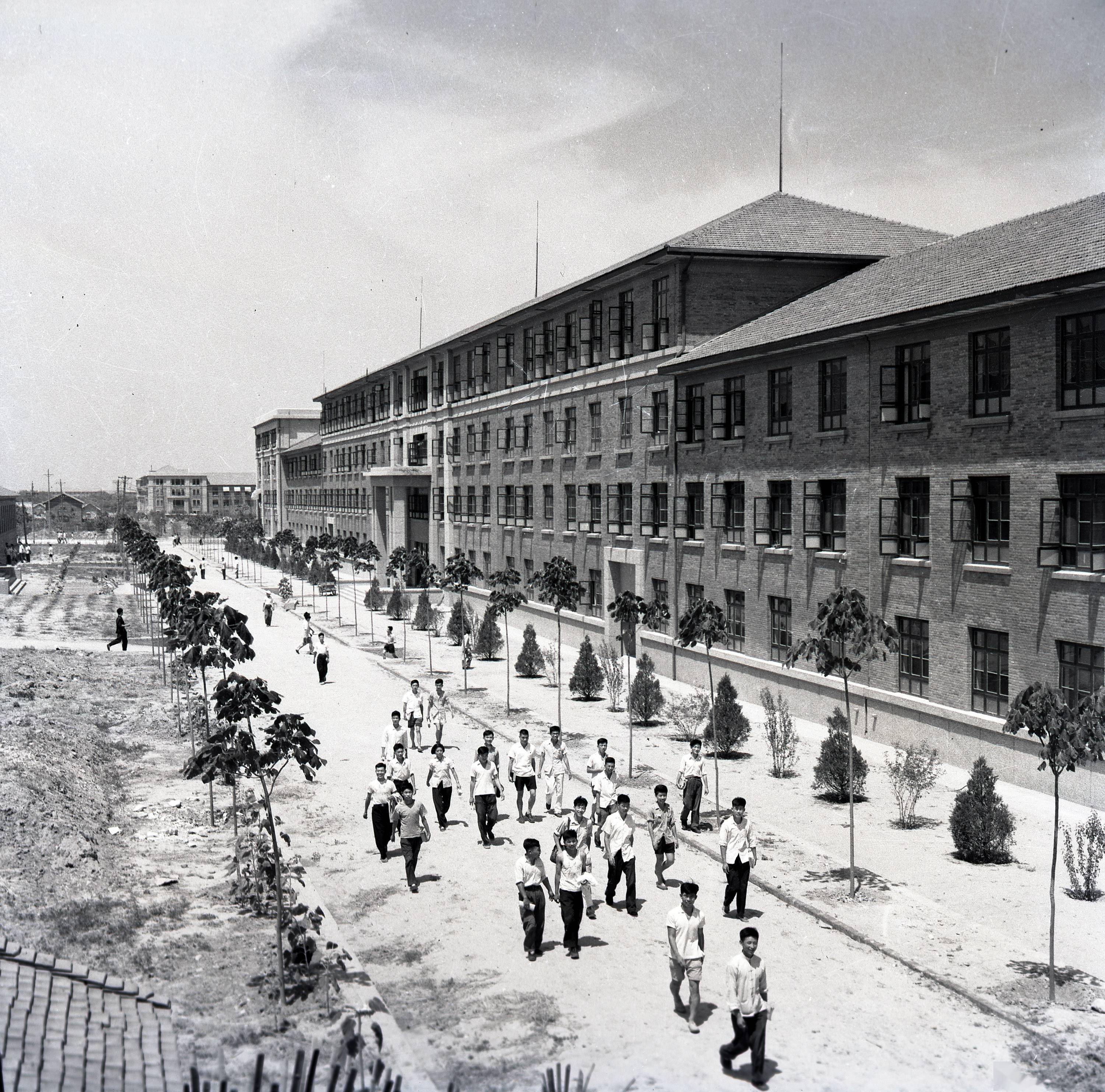 1959年拍攝的西遷后的交通大學(xué)校園一景（資料照片）。