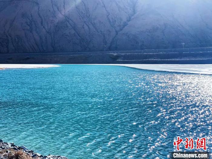 長(zhǎng)江源頭河流、湖泊、濕地實(shí)現(xiàn)常態(tài)化巡查巡護(hù)