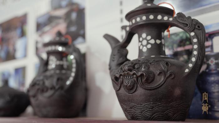 圖為尼西黑陶作品?！垍?攝