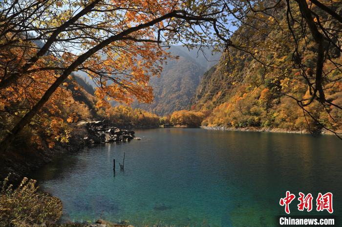 松坪溝風(fēng)光。　劉通 攝