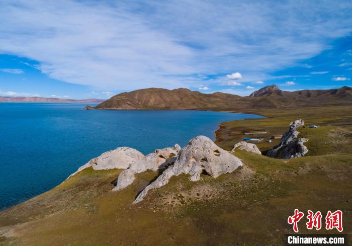 “黃河之源、千湖之縣”青?，敹啵?022年治理草原10萬畝