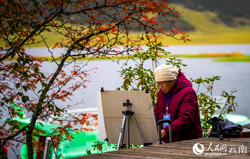 秋日普達(dá)措。格瑪攝