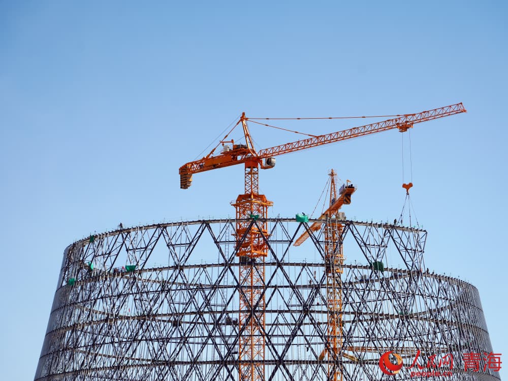 華電2×66萬千瓦煤電項目施工。人民網(wǎng) 況玉攝