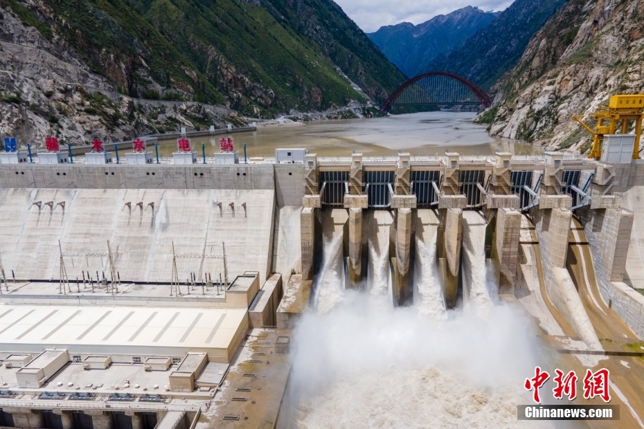 資料圖為2021年8月7日，西藏山南雅魯藏布江上的藏木水電站。（無人機畫面） <a target='_blank' href='/'><p  align=