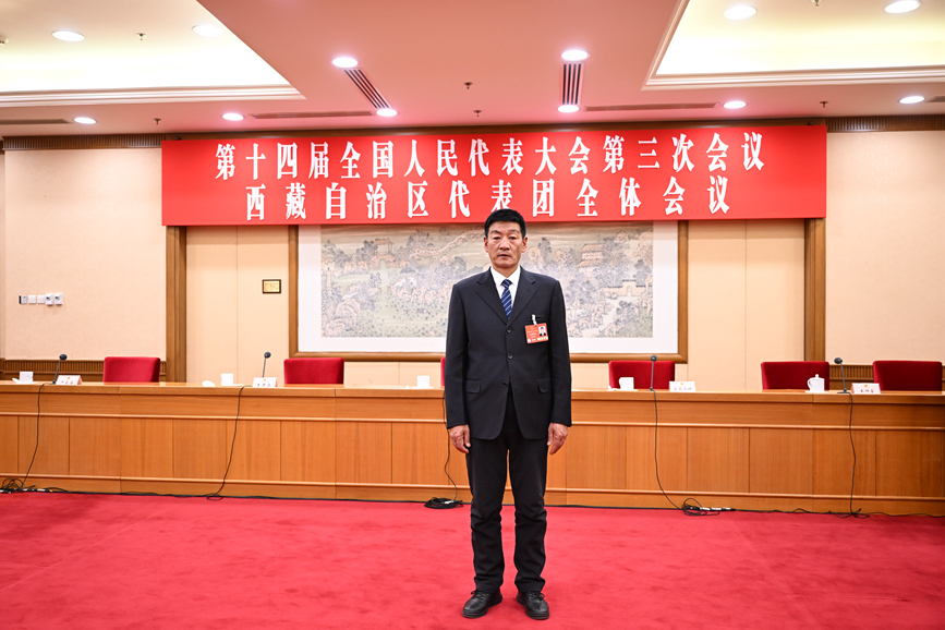 全國人大代表、國網(wǎng)拉薩供電公司城區(qū)供電服務(wù)中心帶電作業(yè)保電班副班長扎西尼瑪。次吉美朵攝
