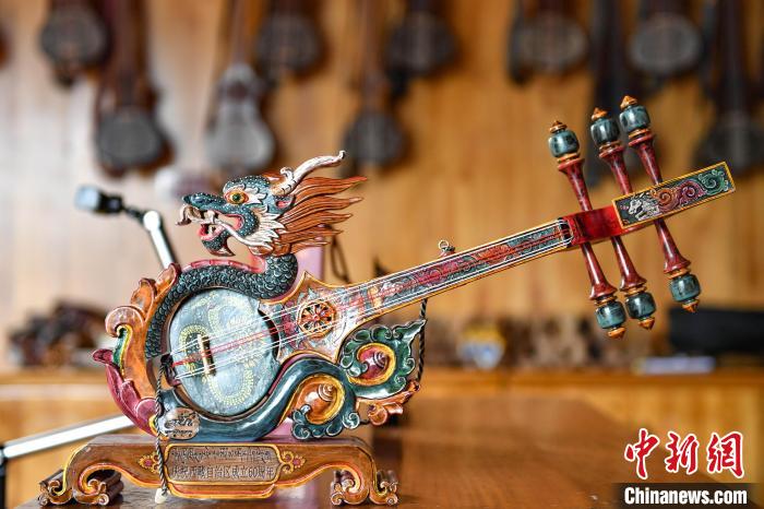 西藏日喀則:探秘中國國家級(jí)非遺“扎念琴制作技藝”