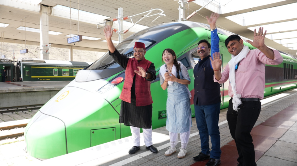 “中國在保護自然環(huán)境的同時實現(xiàn)了高度現(xiàn)代化！” ——多國記者眼中的現(xiàn)代西藏_fororder_圖片3