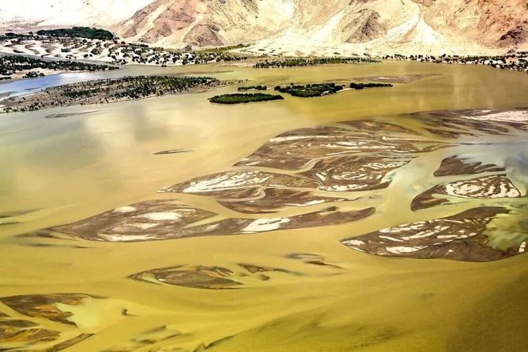 懂西藏的人，一定不會(huì)錯(cuò)過林芝的秋天