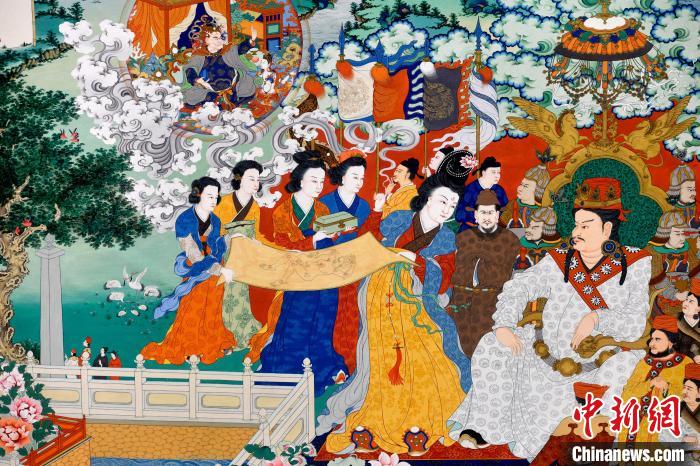 圖為5月16日，展覽中的新創(chuàng)唐卡作品(局部)?！±盍?攝