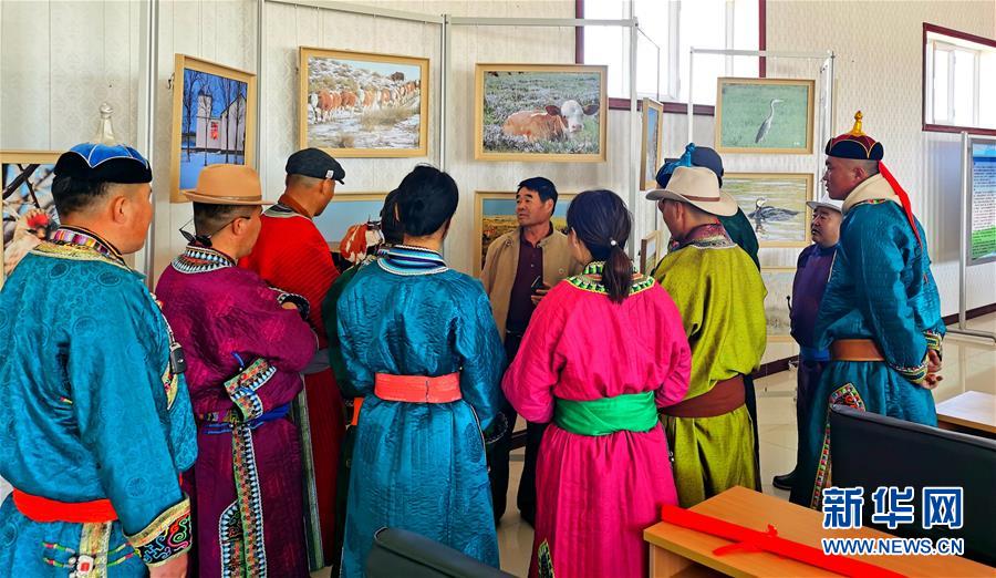 （奮斗百年路　啟航新征程·“七一勛章”獲得者·圖文互動(dòng)）（3）“草原之子”廷·巴特爾：讓草原綠起來，幫牧民富起來